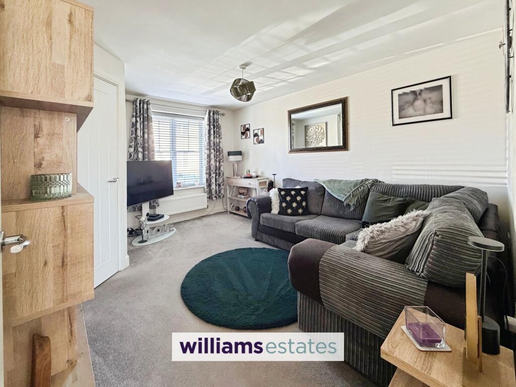 Stryd Yr Wylan, Ruthin, LL15 photo 4