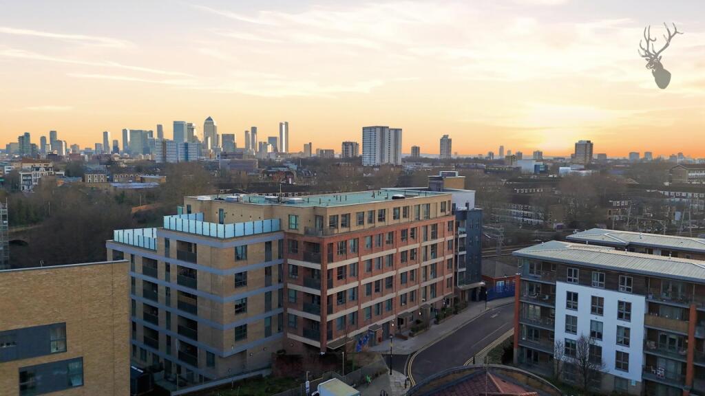 Main image of property: Kettle Yard, Bow