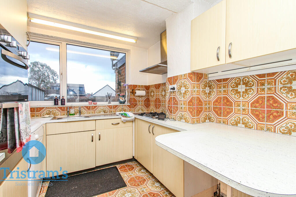 House in Nottingham, Chilwell - View 5