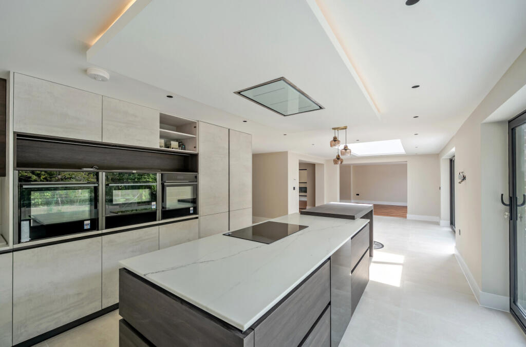 House in Southampton - View 4