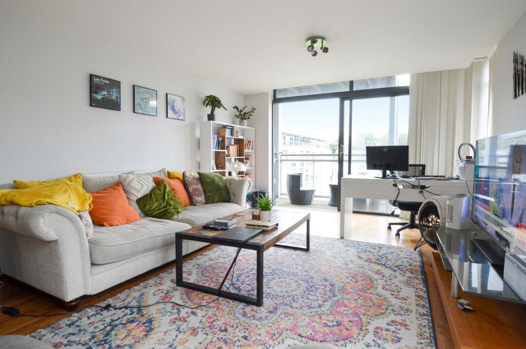 Apartment in St Albans - View 4