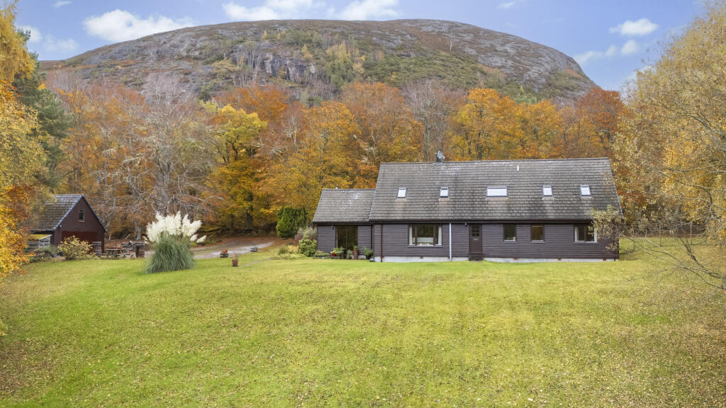 Main image of property: Crann Faibhile, Beech Tree Lodge, The Mound, Dornoch, Sutherland,  IV25 3JF