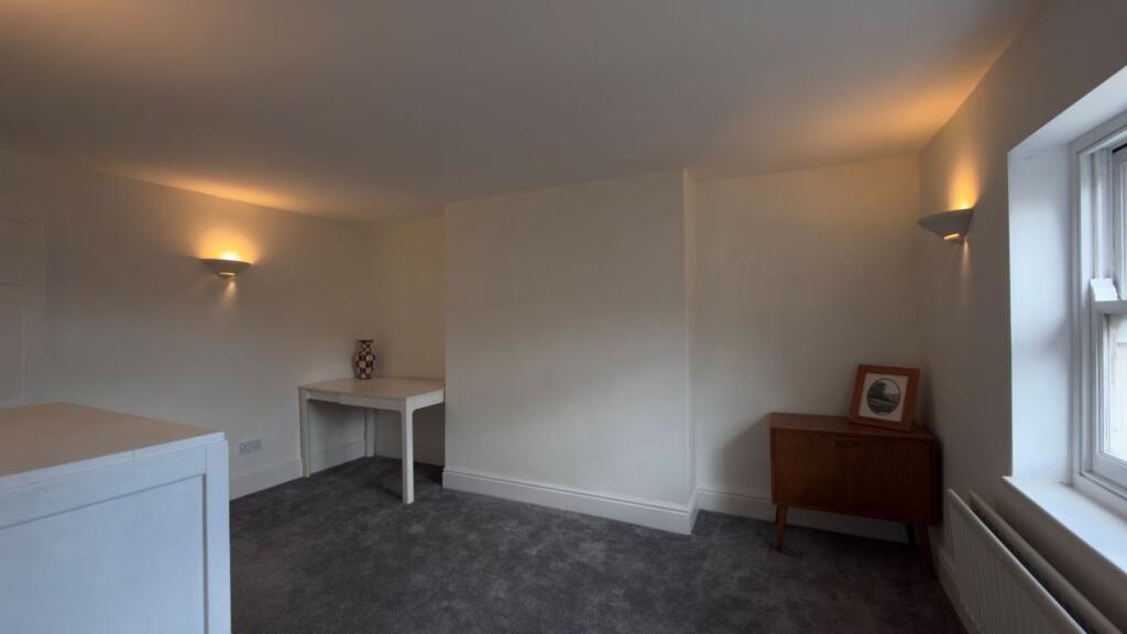 Apartment in Lichfield - More