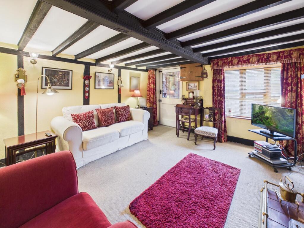 House in Lincoln - View 3