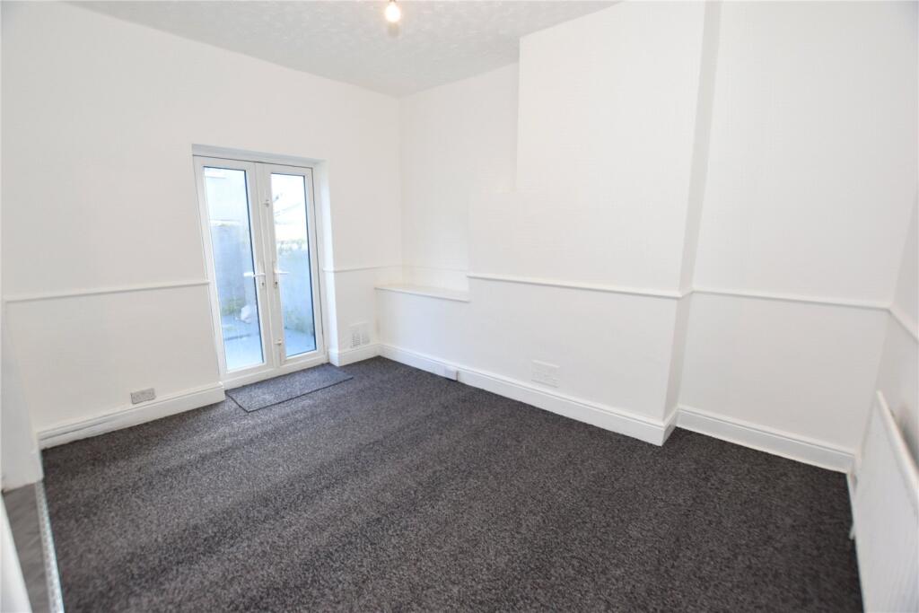 House in Wirral, Liverpool City Region - View 4