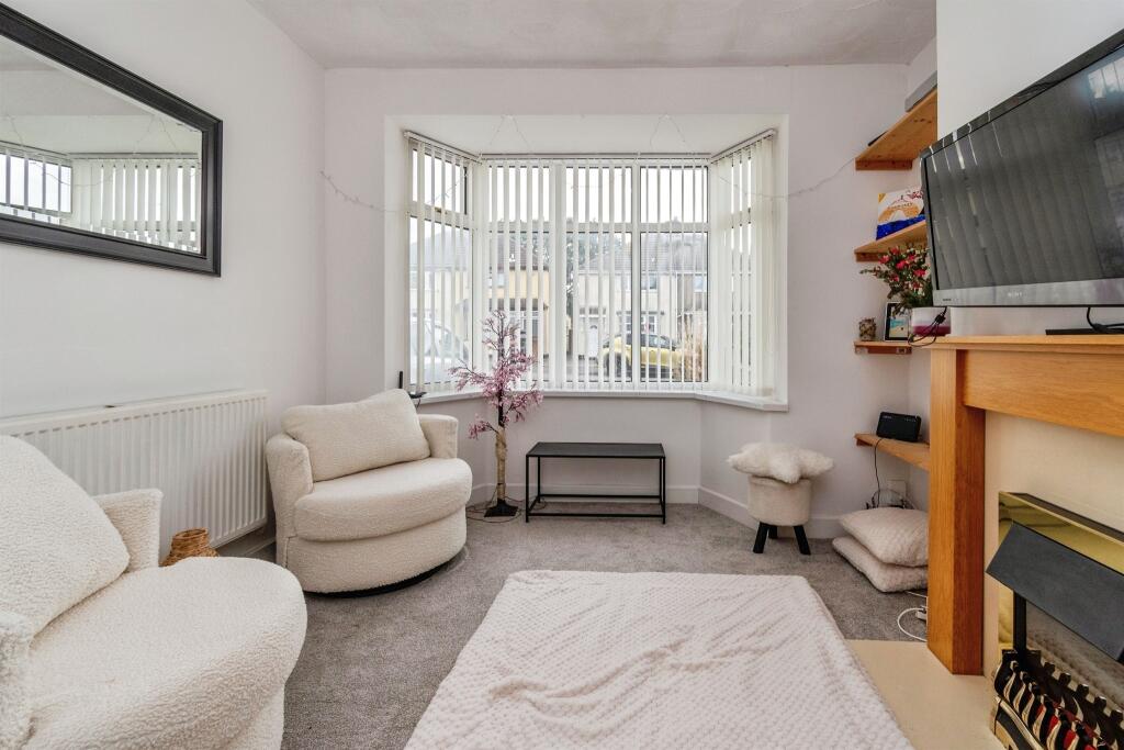 House in Wolverhampton, Low Hill - View 5