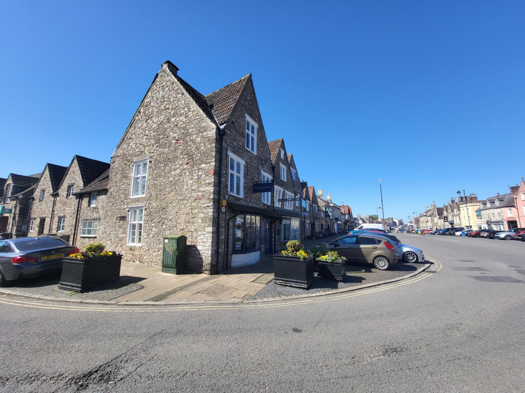 Main image of property: Broad Street, Chipping Sodbury, Bristol