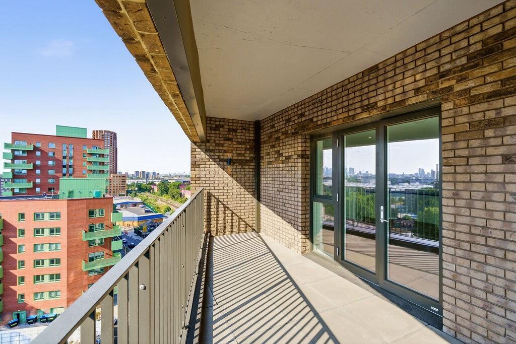 Apartment in London - View 5