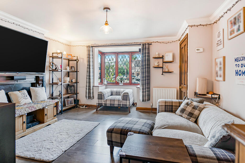 House in Wakefield - View 2