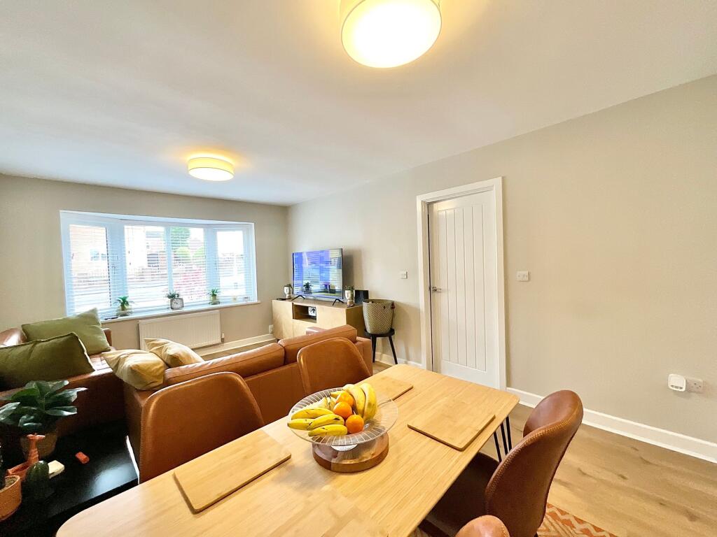 House in Stoke-on-Trent - More