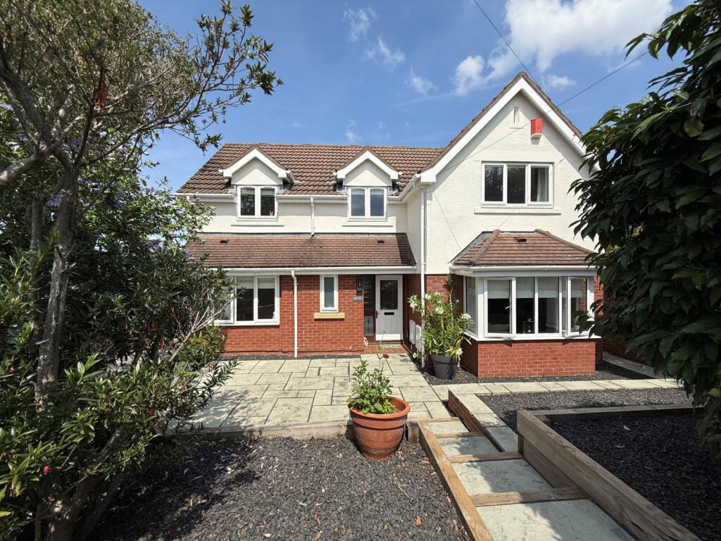 Main image of property: Silver Street, Nailsea, North Somerset, BS48