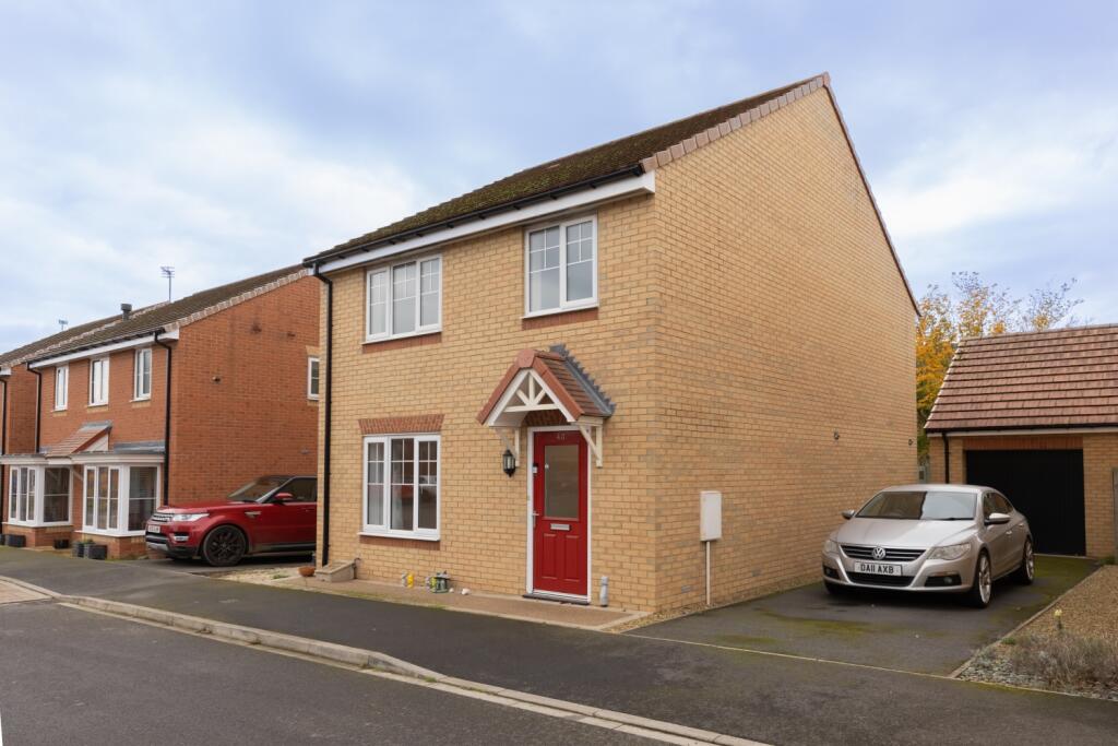 Main image of property: Rosthwaite Drive, Skelton-in-Cleveland, Saltburn-By-The-Sea, TS12 2WJ