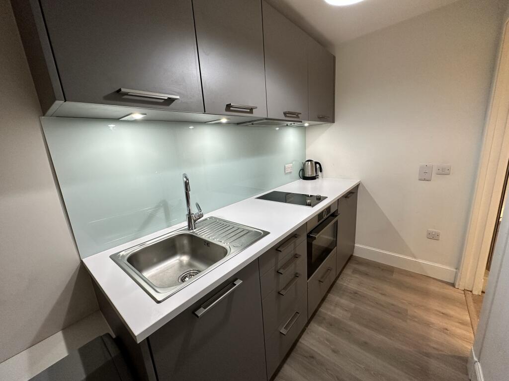 Apartment in Edinburgh - View 5