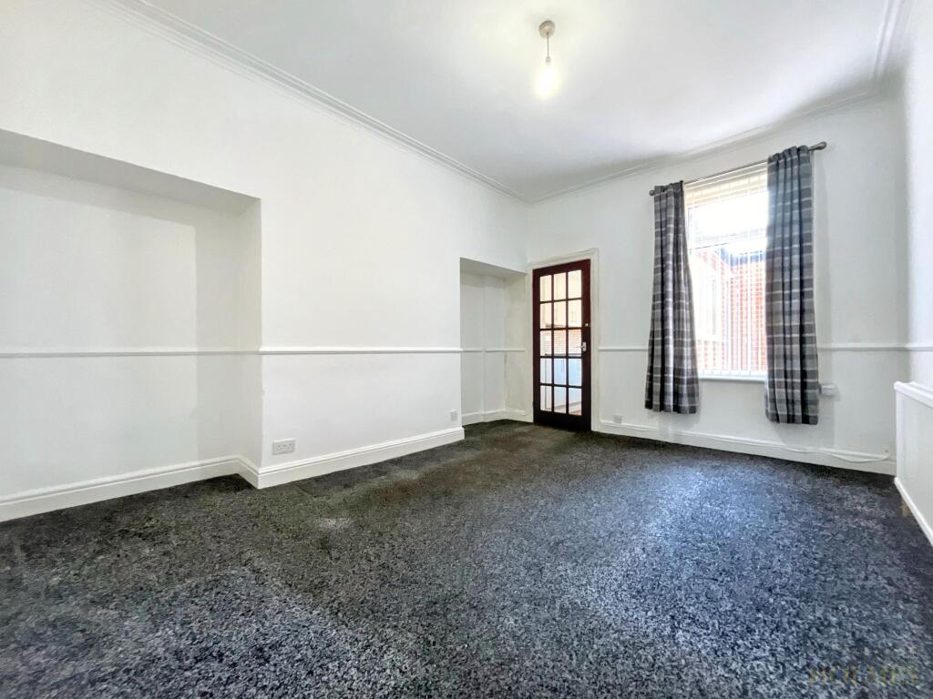 Apartment in South Tyneside, Westoe - View 3