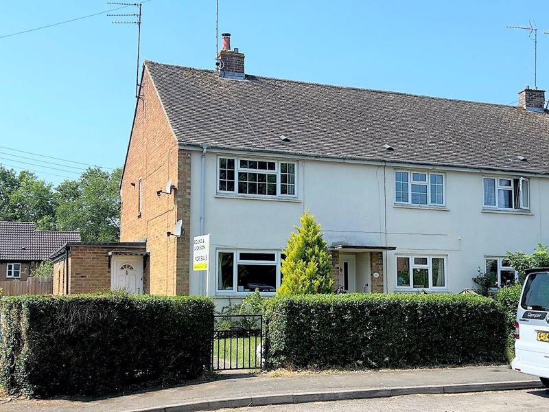 2-bed flat on 9 Cumberford Close, Bloxham, £210,000