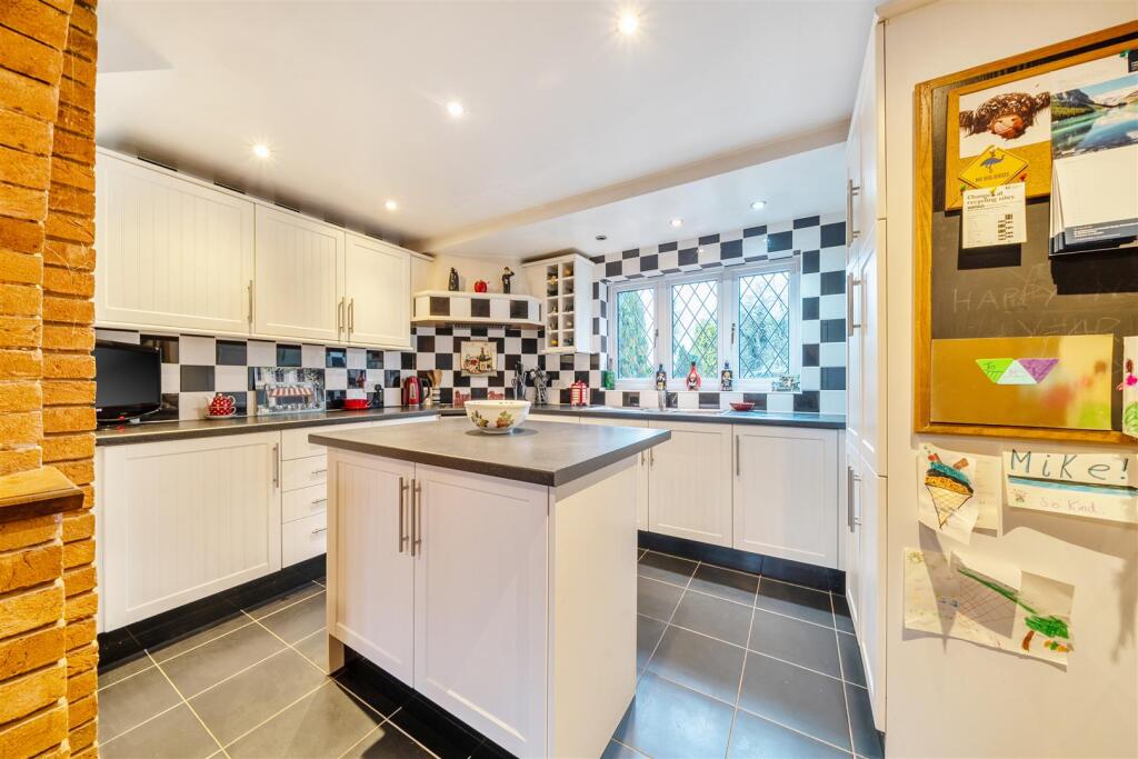 Hinckley Road, Aston Flamville, Hinckley, LE10 photo 3