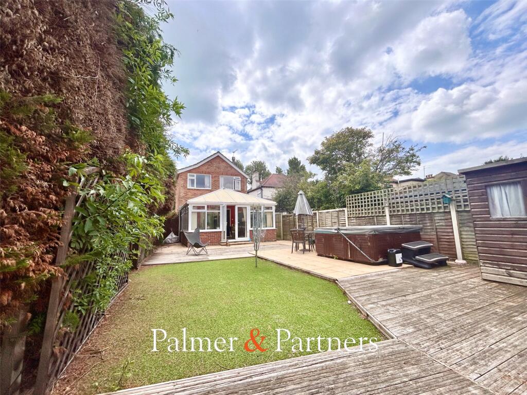 West Road, Clacton-on-Sea, Essex, CO15 photo 3
