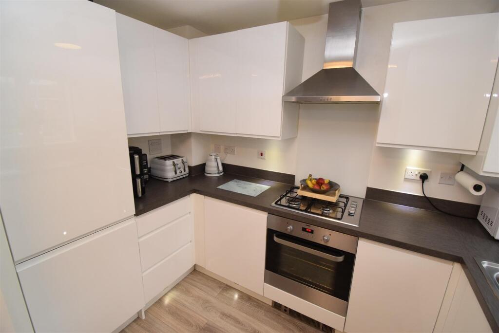 Abbot Road, Burton-On-Trent photo 4
