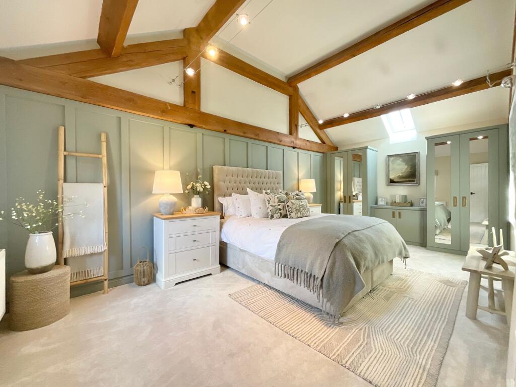 Balterley Court, Balterley, CW2 - View 5