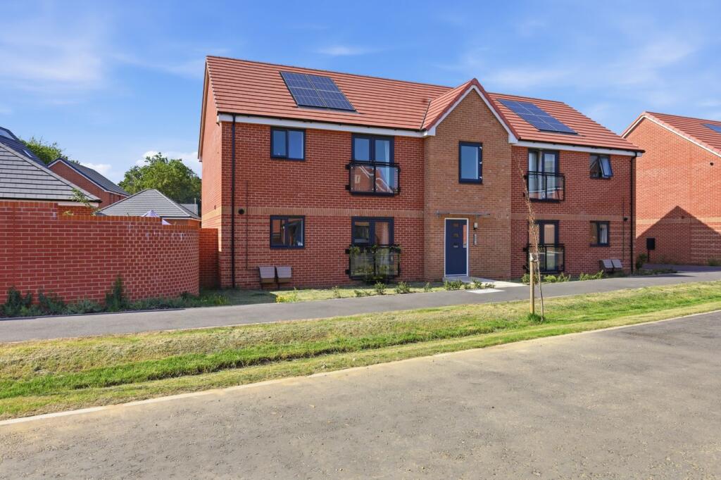 1-bed flat on Lancaster Lane , Rendlesham , IP12, £140,000