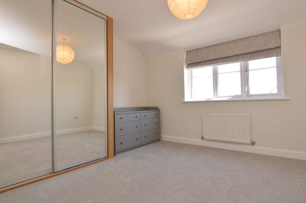 Apartment in Reading - View 4