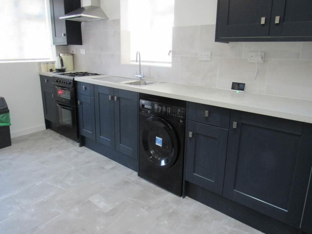 House in Bristol, Manor Farm, Southmead - View 2