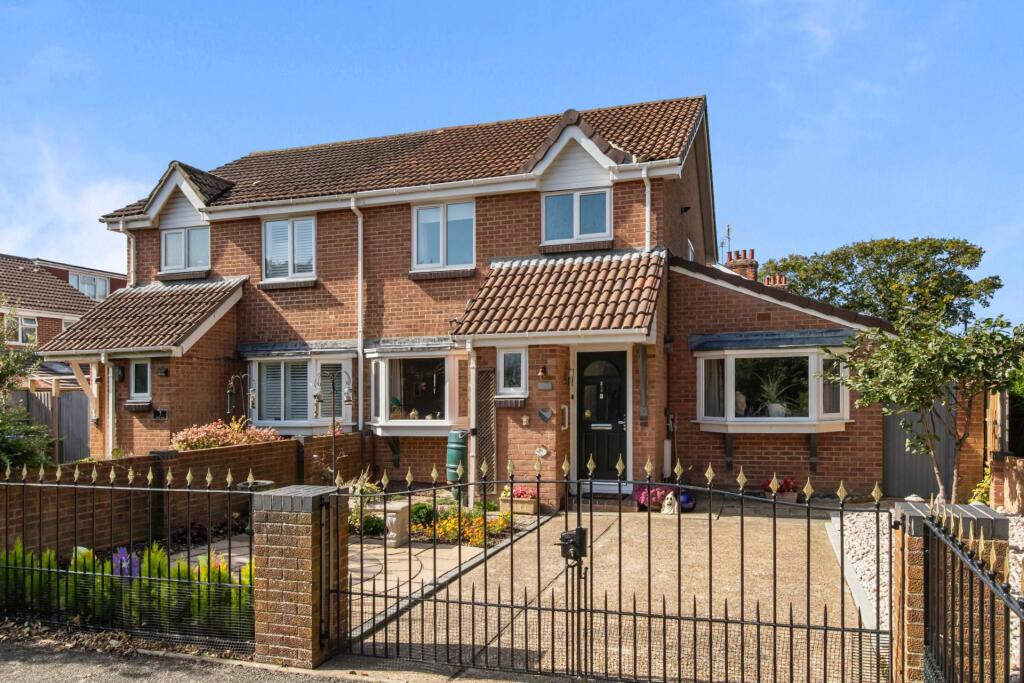 Main image of property: Pond Mews, Pond Lane