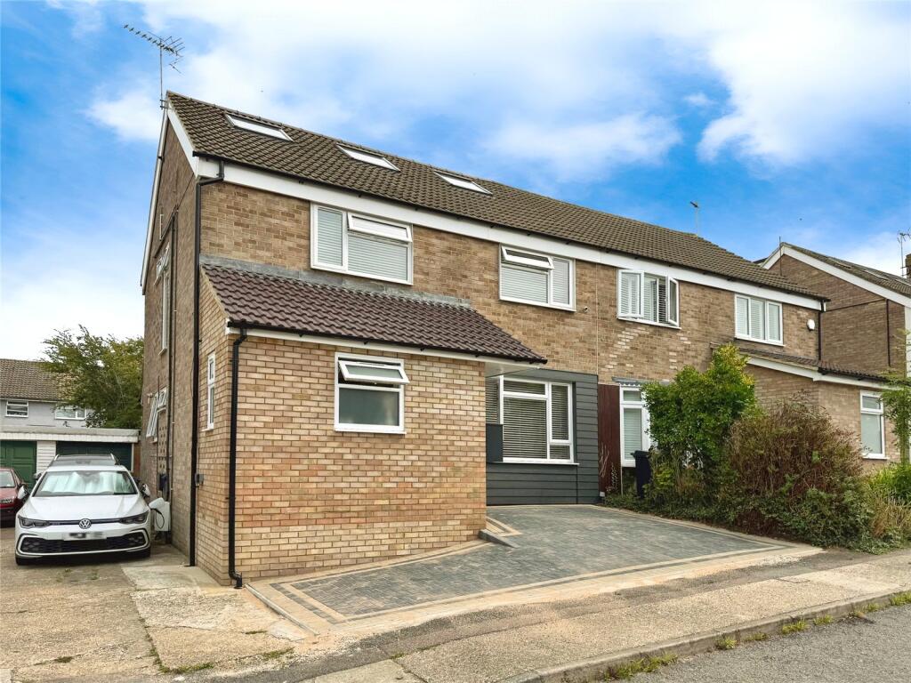 6-bed semi-detached on Rundells, Harlow, Essex, CM18, £600,000
