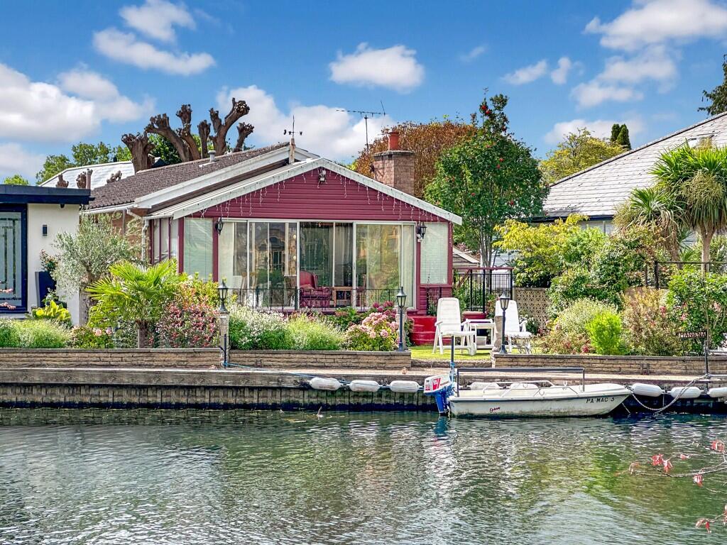 Main image of property: Pharaohs Island, Shepperton, Surrey, TW17