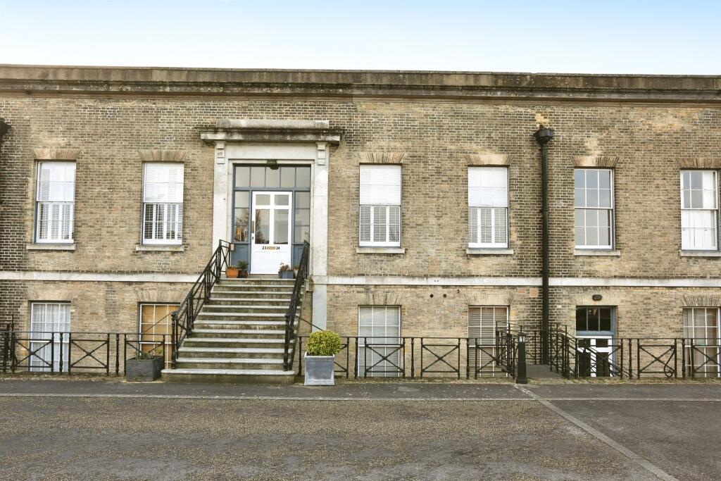 Main image of property: The Officers Quarters, Gosport