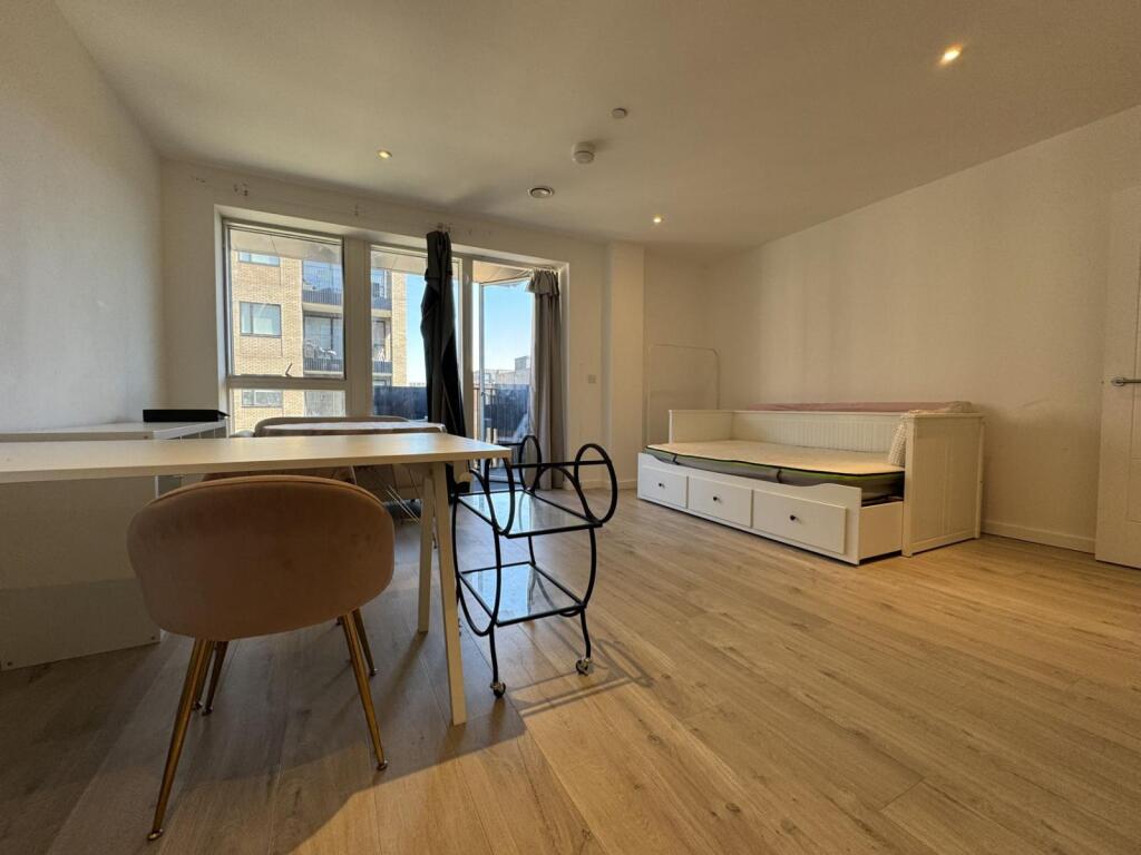 Apartment in London - View 4