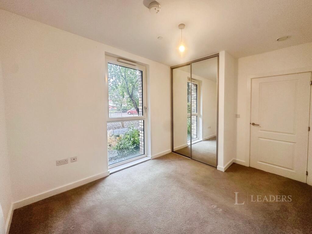 Apartment in Birmingham, West Midlands - View 5