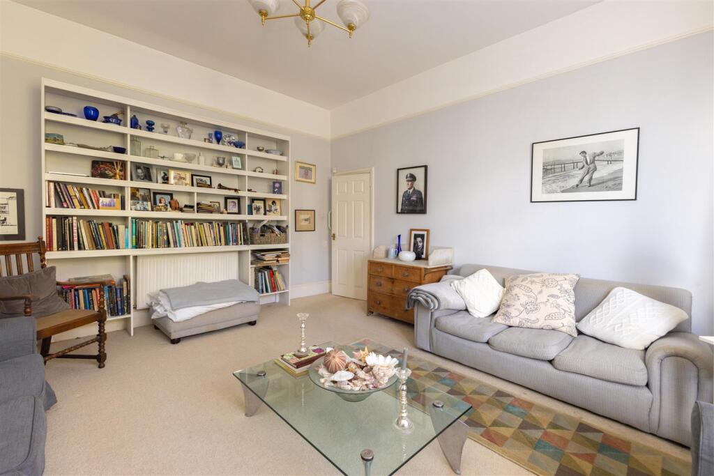 House in Tonbridge - View 2