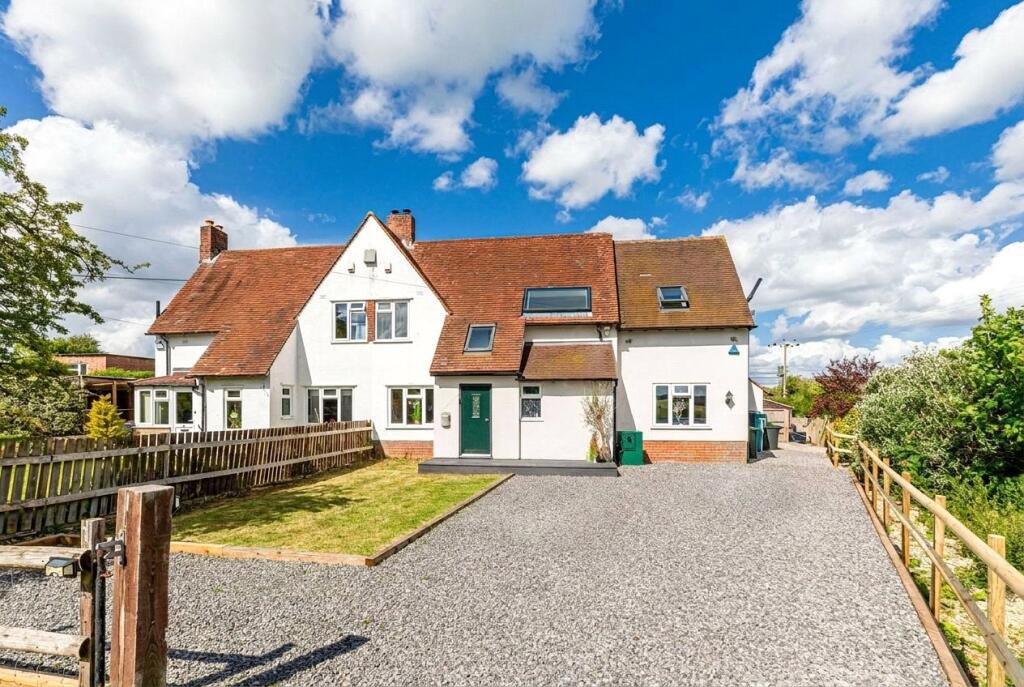 Main image of property: Sunrise Hill, East Ilsley, Newbury, Berkshire, RG20