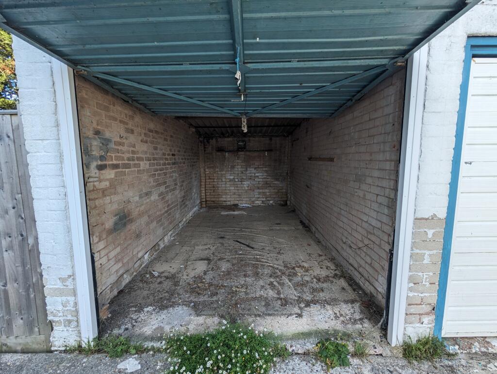 Main image of property: Shirley Close, Worthing, BN14