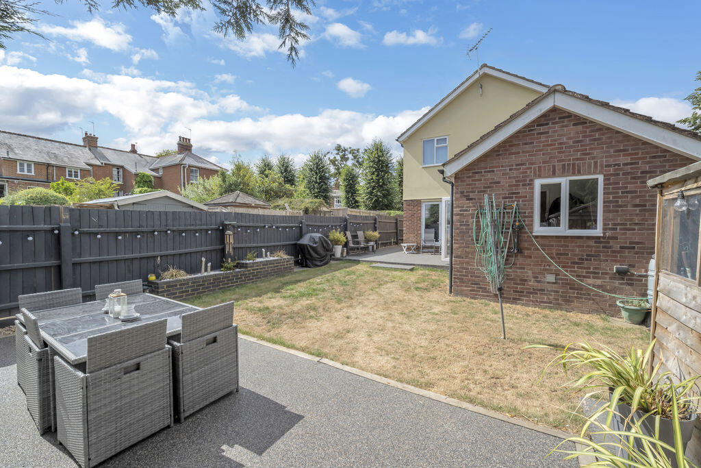 House in West Suffolk, Mildenhall Road Estate, Bury St Edmunds - View 3