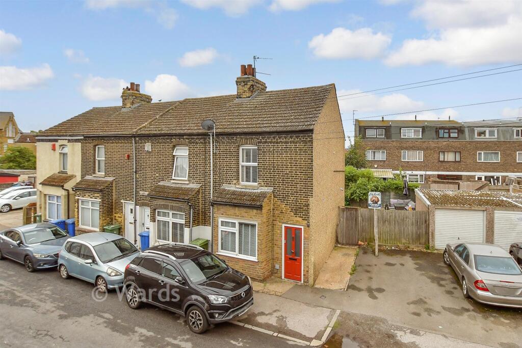 House in Queenborough - View 2