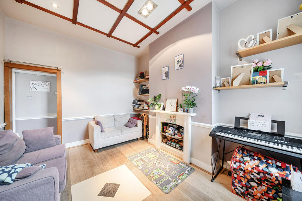 Apartment in London, Kensal Town, Maida Hill - View 4