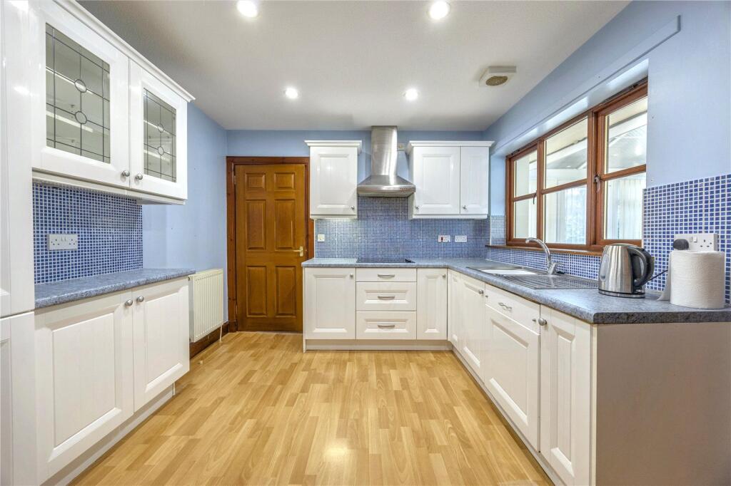 House in Airth, Falkirk - More