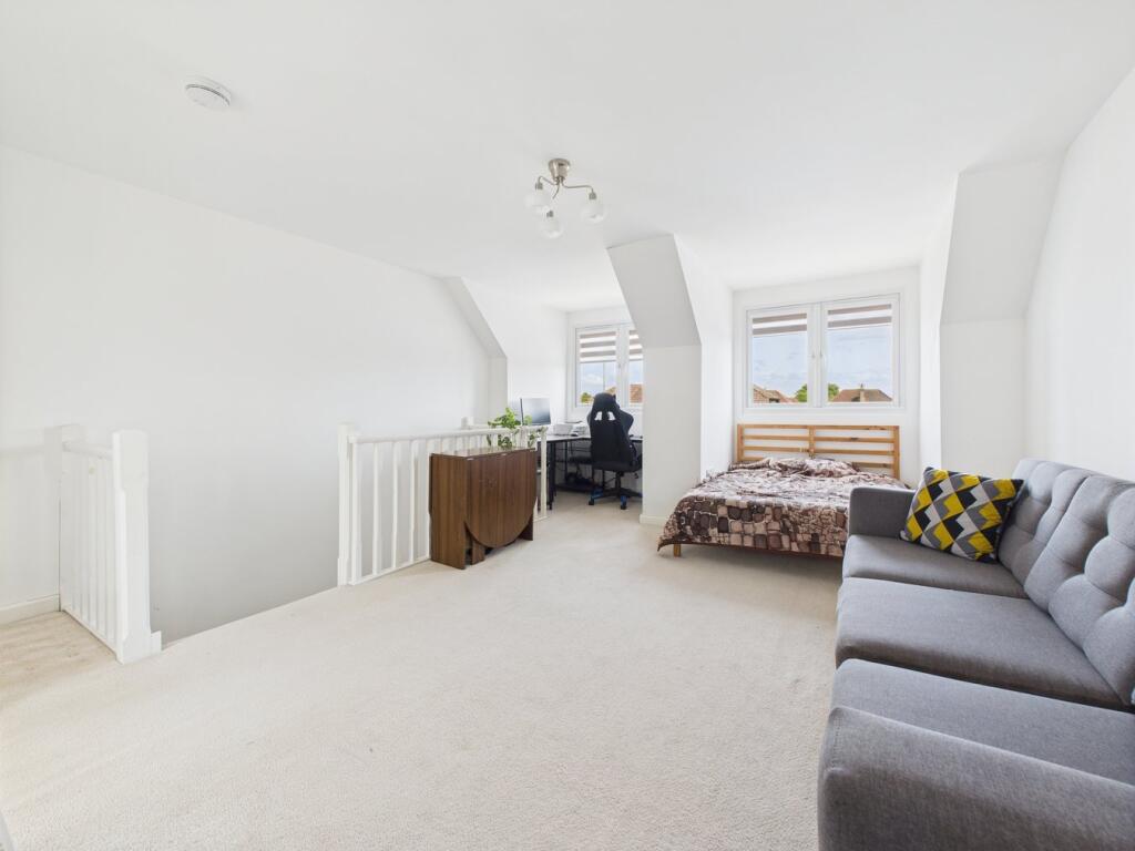 House in Weston-super-Mare, North Somerset - More