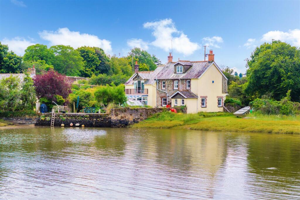 Main image of property: Saltermill, Landulph