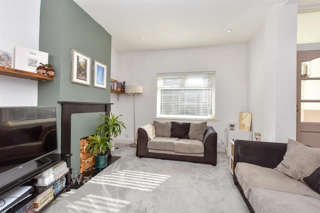 House in Rochester - View 4