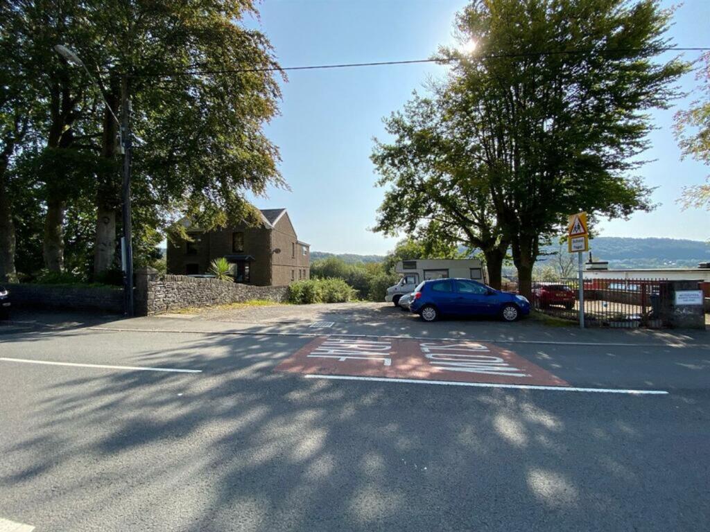 New Road, Ynysmeudwy, SA8 - View 4