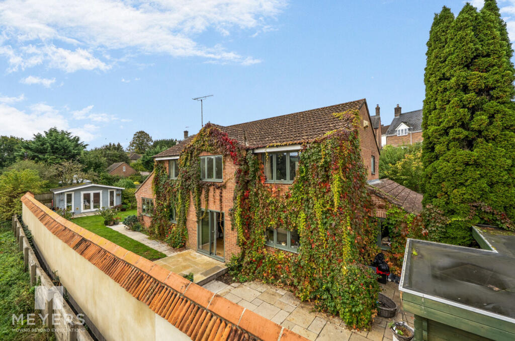 Main image of property: Hayden Hill House, 32A North Street, Dorchester, DT2 9