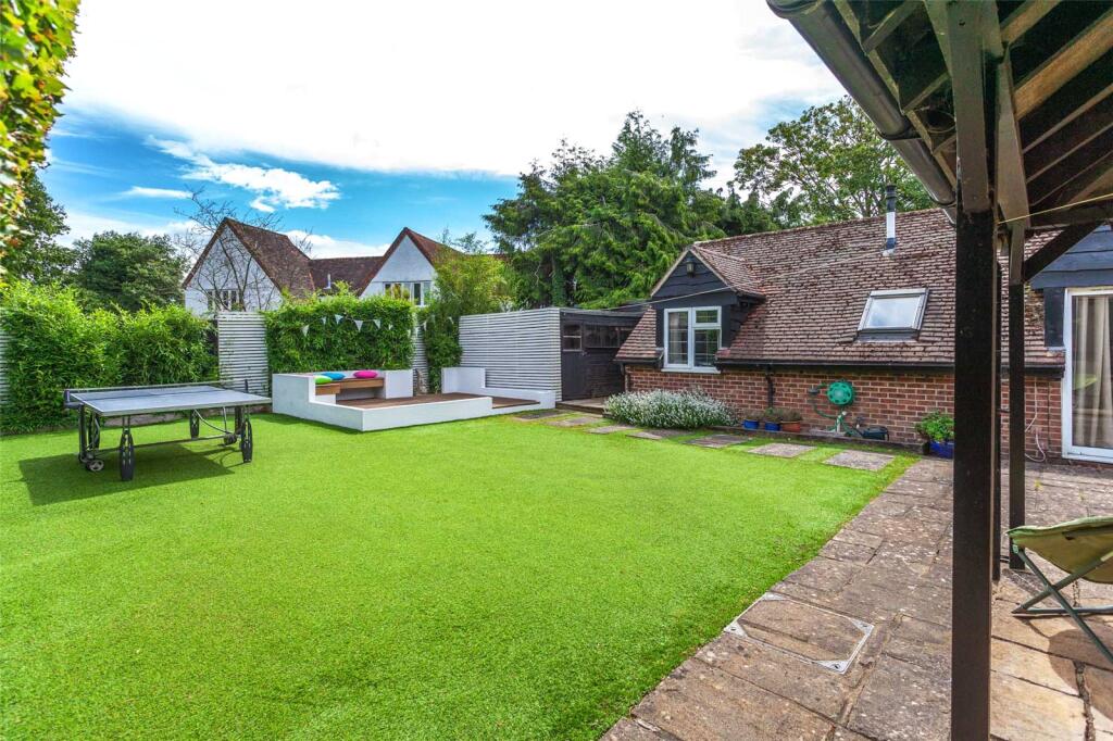 House in Hambleden, Buckinghamshire - View 2
