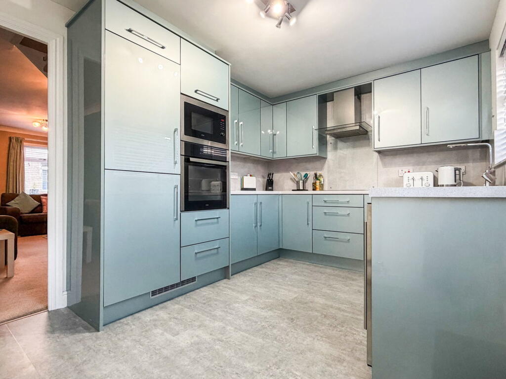 Kildale Close, Hull, East Riding of Yorkshire, HU8 9NW photo 2