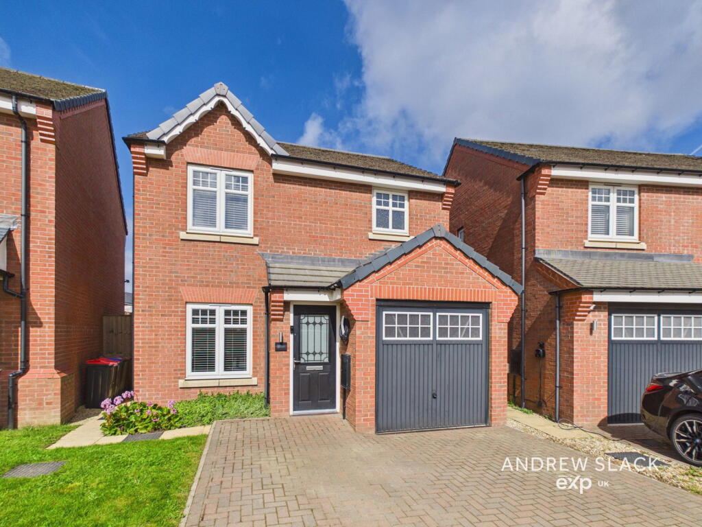 3-bed detached on Red Fox Avenue, Stanton Hill, Sutton in Ashfield, Nottinghamshire, NG17 3LQ, £240,000