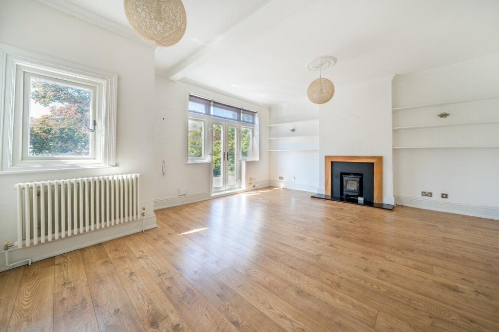 Apartment in London - View 2