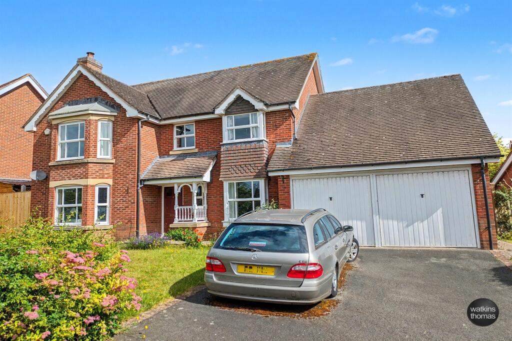 4-bed detached on Braemar Gardens, Hampton Park, Hereford, HR1, £500,000