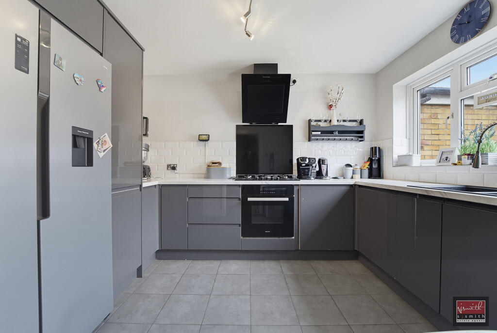 House in Twickenham - View 4